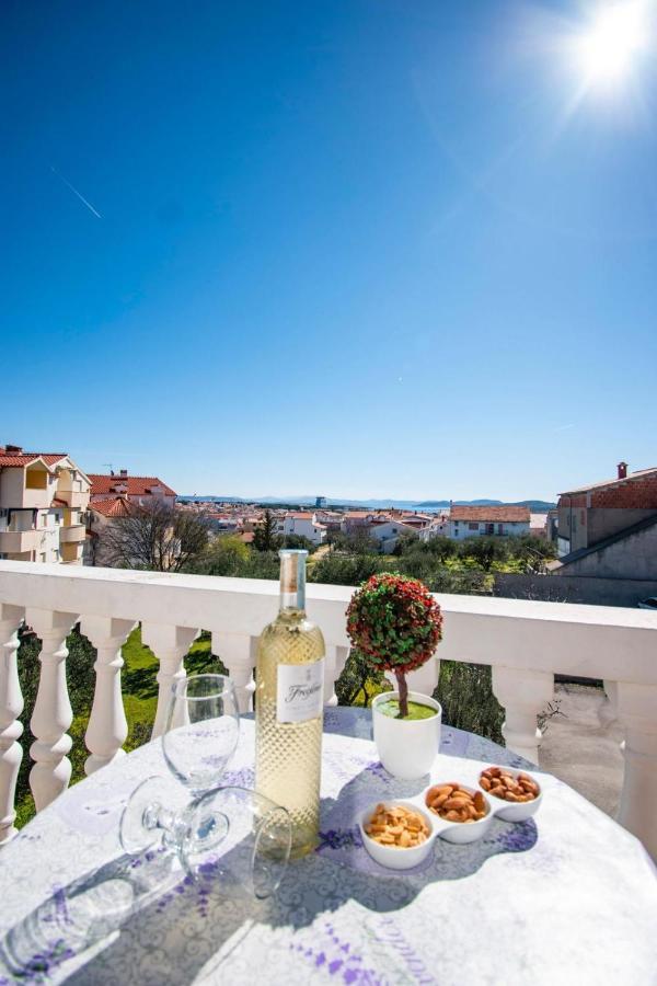Family Holiday Apartments Lucia โวดีเซ ภายนอก รูปภาพ