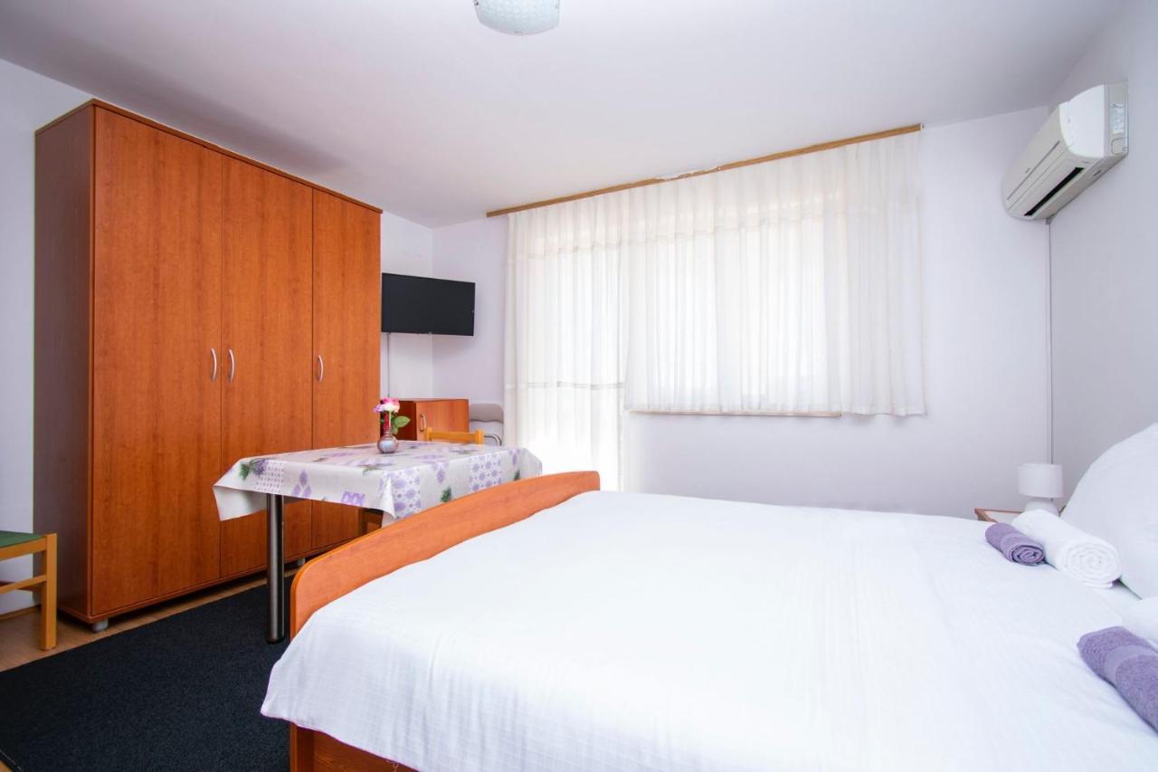 Family Holiday Apartments Lucia โวดีเซ ภายนอก รูปภาพ