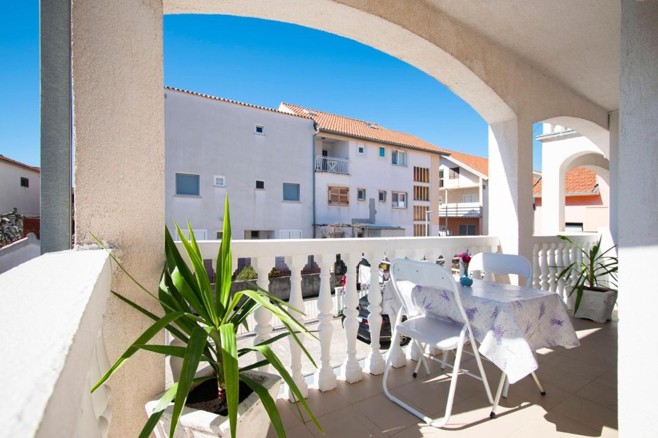 Family Holiday Apartments Lucia โวดีเซ ภายนอก รูปภาพ