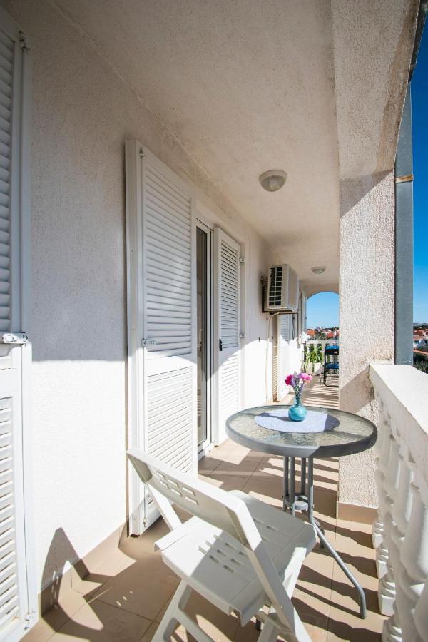 Family Holiday Apartments Lucia โวดีเซ ภายนอก รูปภาพ
