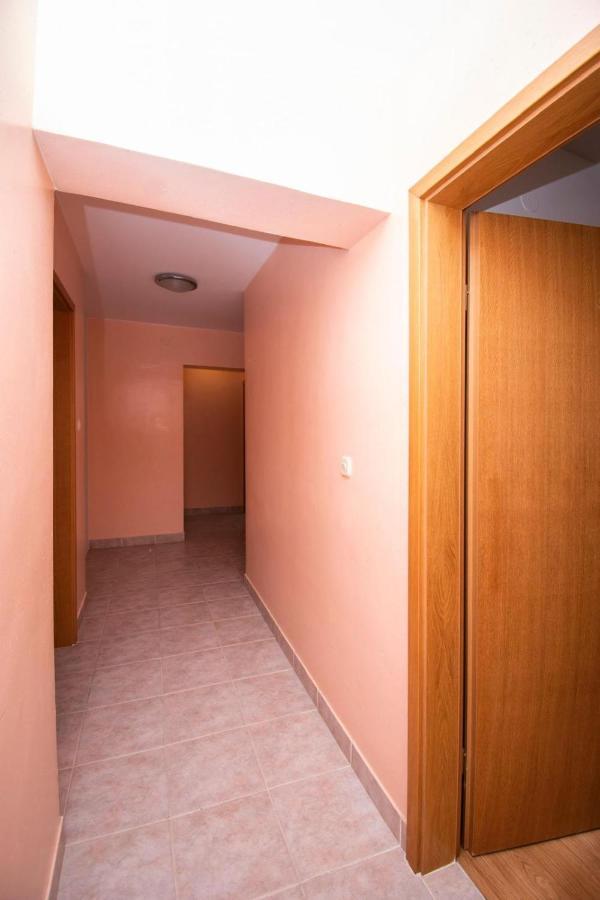 Family Holiday Apartments Lucia โวดีเซ ภายนอก รูปภาพ
